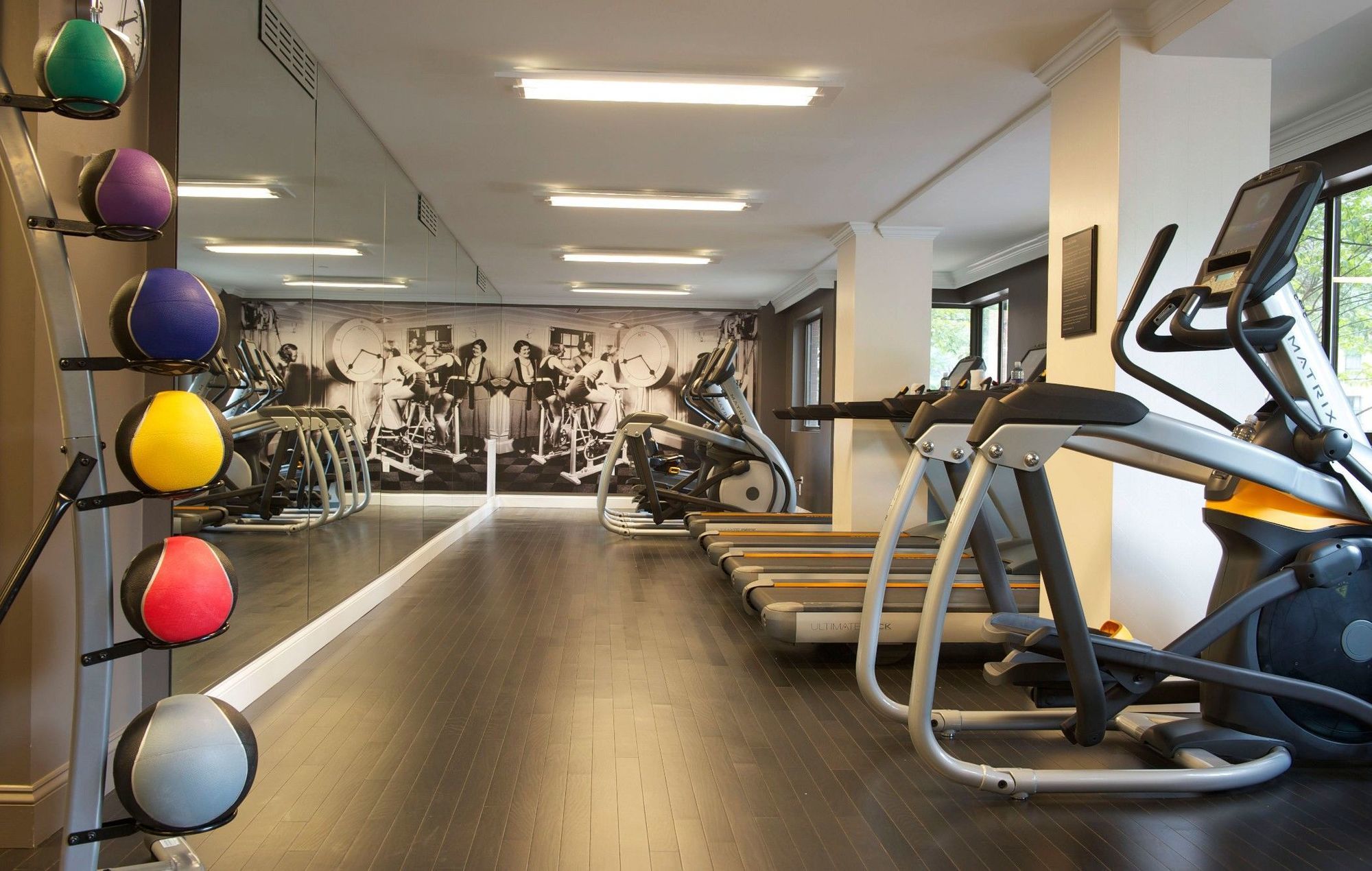 Hotel Melrose Georgetown 4*